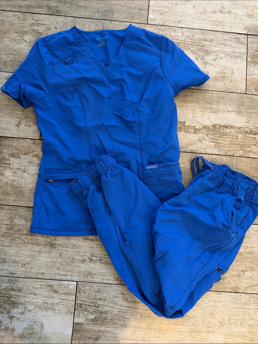 Jaanuu Women's Scrub Set in Royal Blue